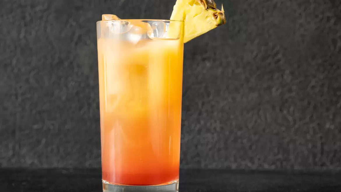 5 COCKTAIL-URI PE CARE TREBUIE SA LE AI LA NUNTA TA – COCKTAIL NUNTA